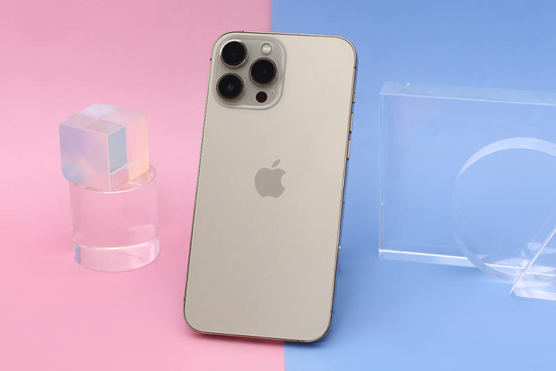 iPhone 13 Pro Max có kích thước lớn